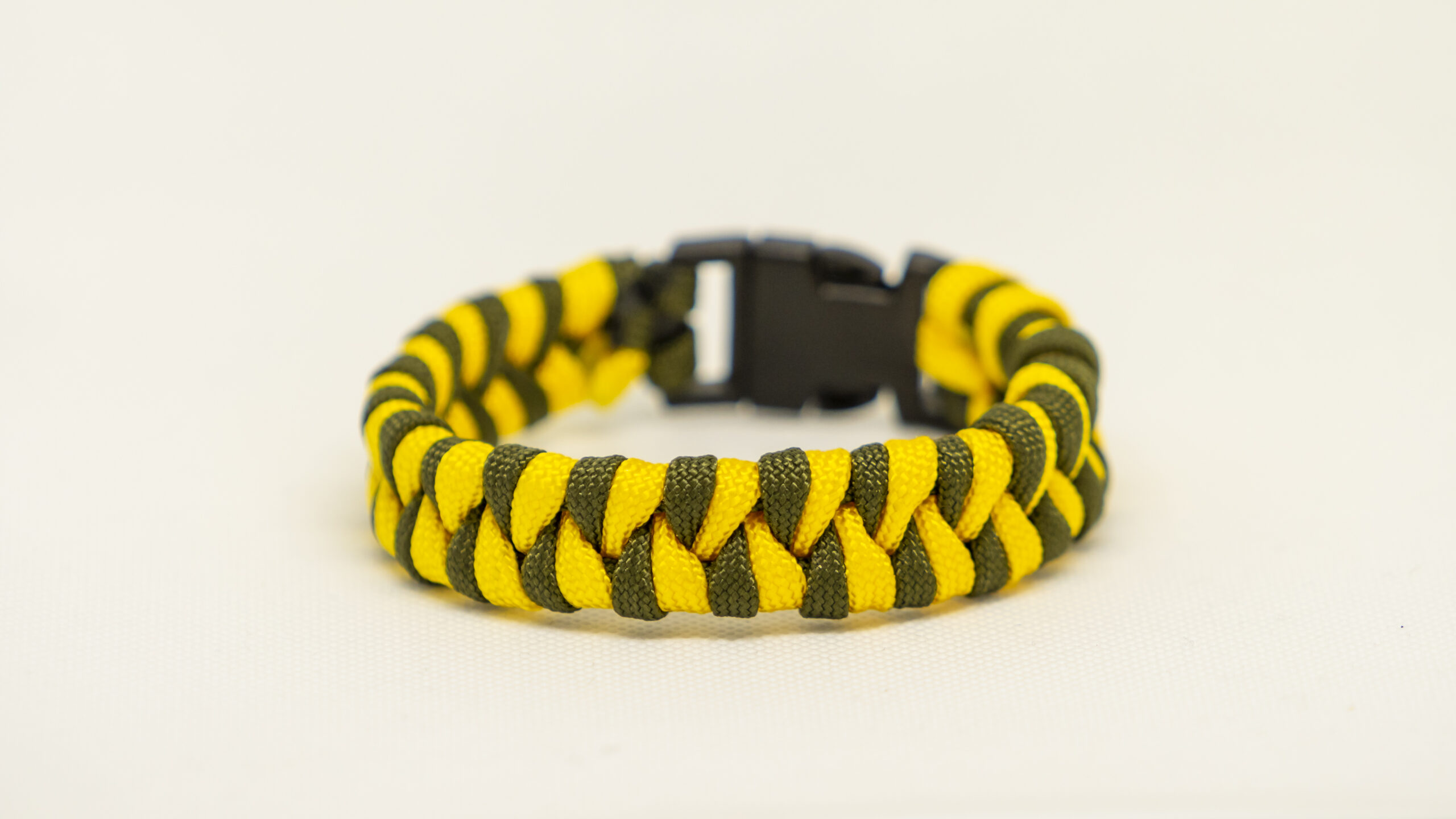 Paracord armband – Geel en groen